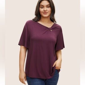 BloomChic Plus Size Supersoft Essentials Twist Front Asymmetrical Neck T-shirt